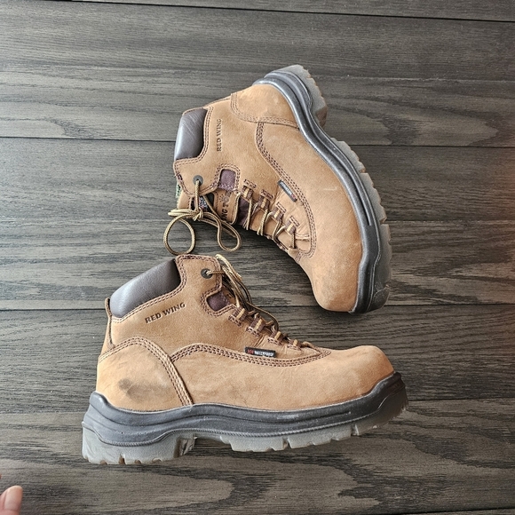 Red Wing Women's 5-inch Waterproof Safety Toe Boot - Picture 2 of 8